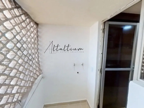 Departamento En Venta En Zona Residencial Cerca De La Supervía Poniente. 10. Aa-ru