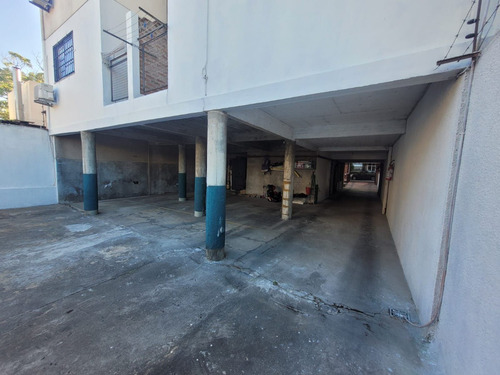 Apartamento, Puerto Del Buceo, 2 Dormitorios, Hogar, Terrazas Y Garaje
