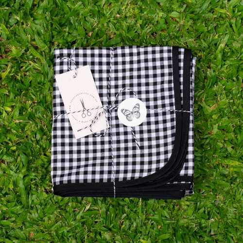 Imagen 2 de 2 de Pack X4 Servilletas Picnic Negro Cuadros Deco