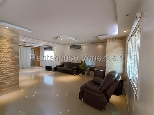 Jv Vende ¡tu Hogar Ideal Te Espera En Esta Espaciosa Y Confortable Casa! Disfruta De Amplios Ambientes Para Toda Tu Familia. ¡ven A Conocerla Y Enamórate De Ella! 25-24912 Jun2