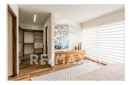 Rcv Casa En Venta Zibata