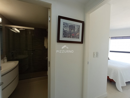 Apartamento En Brava, 2 Dormitorios Y Dependencia De Servicio - Ref: 455