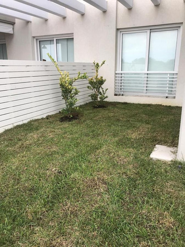 Imagen 12 de 24 de Departamento En Alquiler Temporario Costa Esmeralda Edificio Águila, Planta Baja.