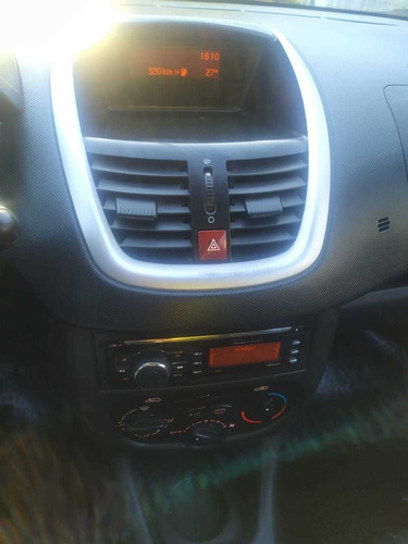 Peugeot 207 2014 1.4 Sedan Allure 75cv
