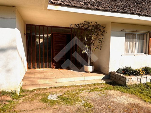 Casa En Venta De 4 Dorm. En San Bernardo