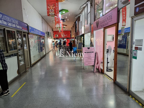Céntrico Local Comercial En Arriendo - Caupolicán/barros