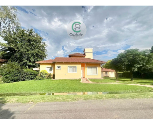 Casa En Venta Country  Banco Provincia 