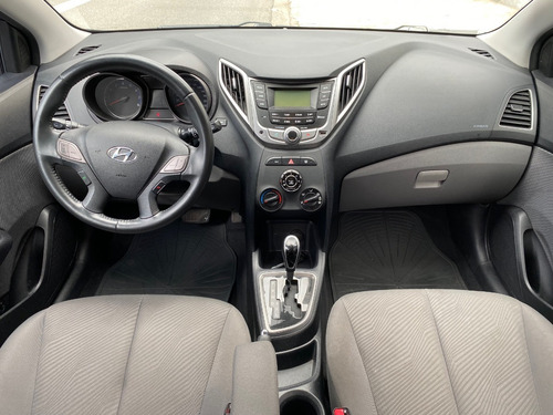 Imagem 5 de 10 de Hyundai Hb20 Premium 1.6 2013/2014 Flex 4p At.
