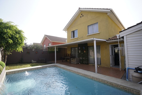 Excelente Casa 4d 2b En Venta - Alto Macul