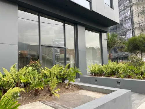 Local En Arriendo/venta En Chico Norte. Cod A1016063