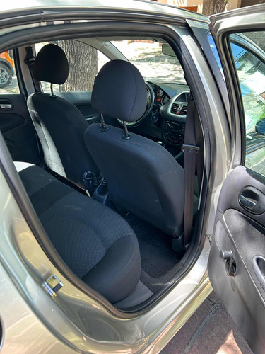 Peugeot 207 1.4 Active 75cv