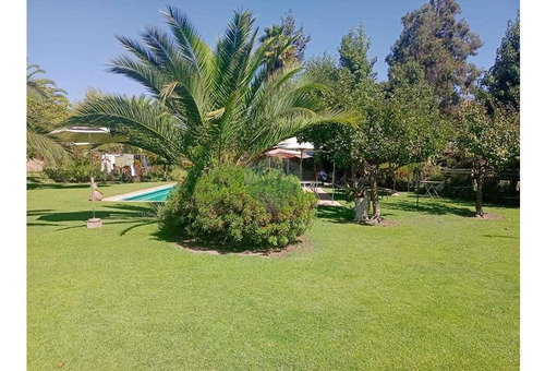 Venta De Hermosa Parcela Con Gran Casa Con Cava!!