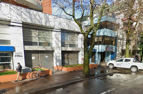 Arriendo De Local Comercial Plena Avenida Chacabuco