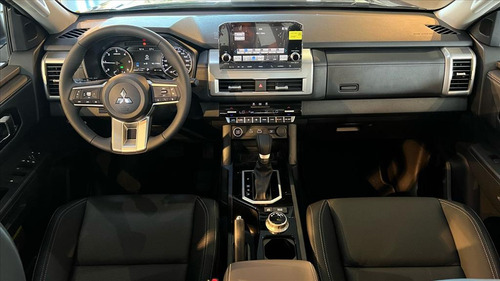 Mitsubishi Triton 2.4 BITURBO DIESEL CD HPE-S 4X4 AUTOMÁTICO