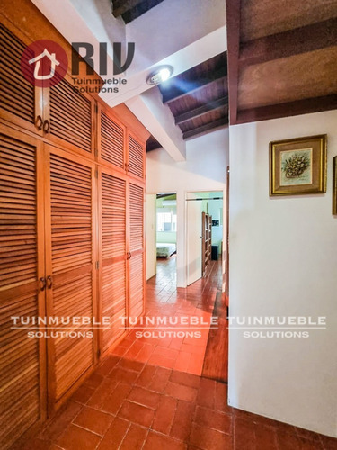 Venta - Quinta En Alto Prado. Estado Miranda.