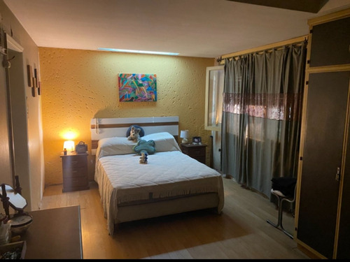 Venta Casa C/jardín Y Pileta A Reciclar, Castelar