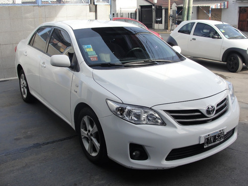 Imagen 4 de 24 de Toyota Corolla Xei 1,8 Año 2012 Segunda Mano
