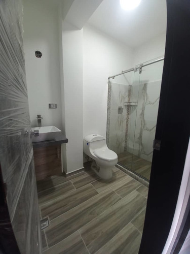 Imagen 14 de 20 de Venta De Apartamento En Buenaventura. Adlz