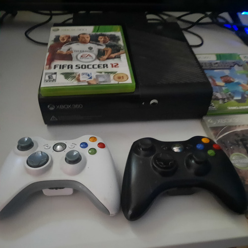 Xbox 360 E 2 Controles Y 5 Juegos 