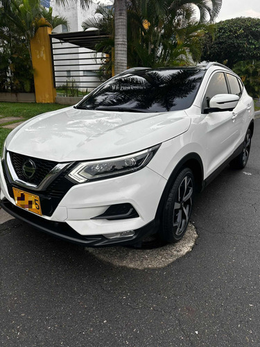 Nissan Qashqai 2.0 Exclusive 142 hp