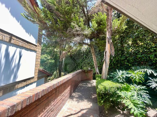 Casa En Venta En Lomas De Bezares