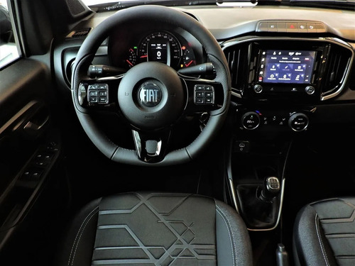 Imagen 11 de 25 de Fiat Strada Volcano 2023 0km Permuta Tomo Usado Empresa B
