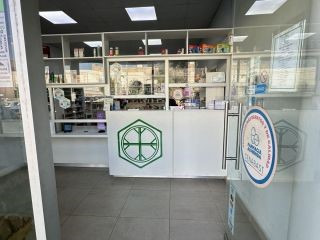 Local Comercial En Primer Piso Con Habilitación De Farmacia