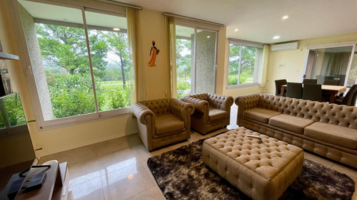 Casa En Venta 2 Dormitorios En Carlos Paz Golf