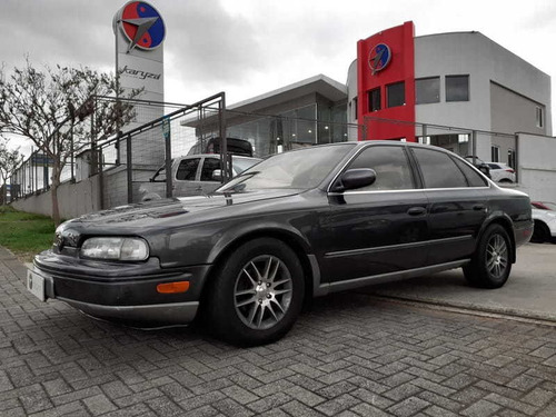 Nissan Infinit G35 3.5 V-6 2p