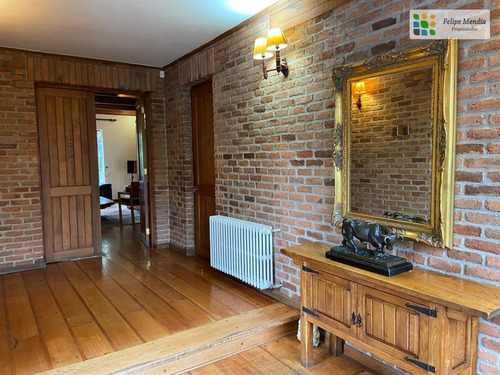 Casa En Arriendo De 6 Dorm. En Las Condes