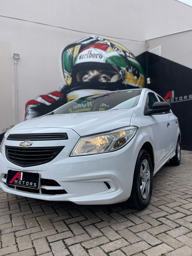 Chevrolet Onix Hatch 1.0 4P FLEX LS