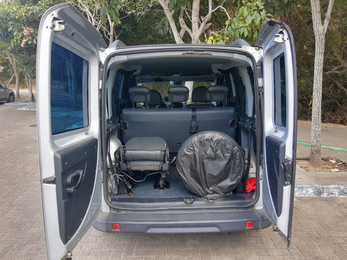 Fiat Doblo 2014 1.8 16v Essence Flex 5p