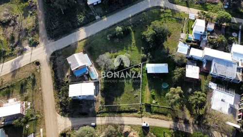 Terreno En Venta Piriápolis, Playa Hermosa. 21 Metros De Frente, 462 M²