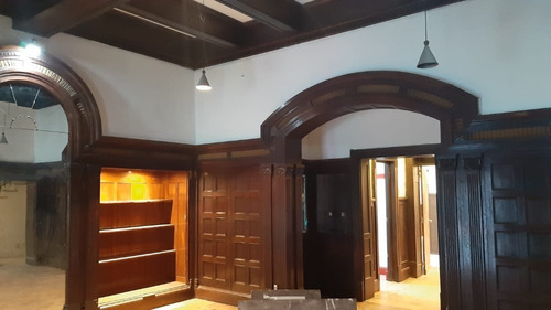Venta Local Comercial Ciudad Vieja Con Sótano