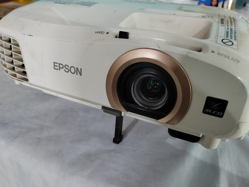 Proyector Epson Home Cinema 2045