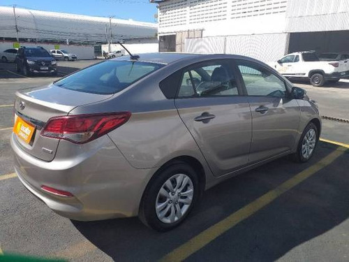 Imagem 8 de 10 de Hyundai Hb20s 1.6 Comfort Plus 16v Flex 4p Automático
