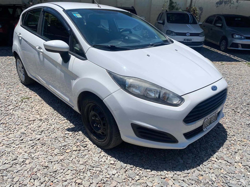Imagen 2 de 6 de Ford Fiesta Kinetic Desing 1.6 S 120cv