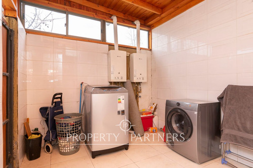 4 Dormitorios Con Piscina, 360 M2 Terreno Macul Al...