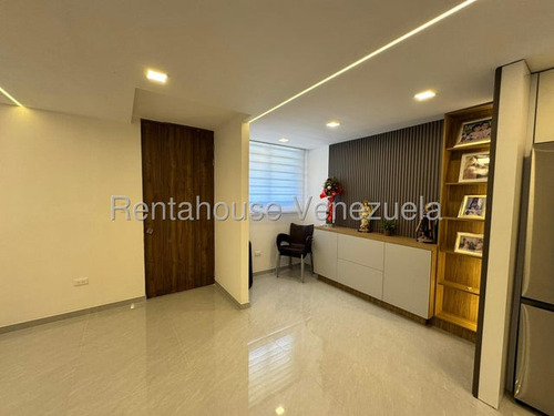 Maribel Morillo Asesor Inmobiliario De Rentahouse Vende Hermoso Y Moderno Apartamento; Con 3 Hab. Y 2 Baños; Conjunto Privado Del Este; Con Bellas Areas Comunes; Barquisimeto Lara
