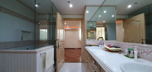 Imagen 21 de 30 de Lujoso Departamento En Venta En La Mejor Zona De La Ciudad D
