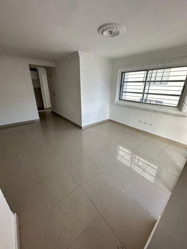 Apartamento En Venta 4to Nivel Don Honorio