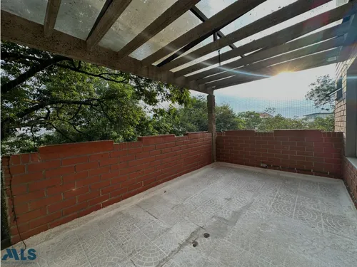 Apartamento En Lalinde Con Generosa Terraza(mls#256169)
