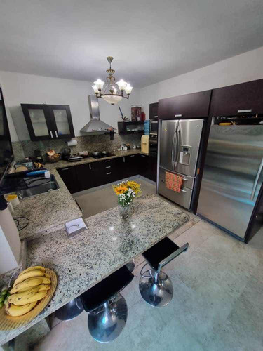 Townhouse En Venta Barrio Sucre Maracay