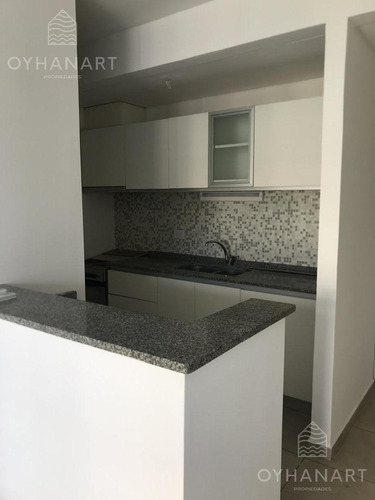 Departamento Dos Ambientes - Escobar, Bernardo De Irigoyen 244