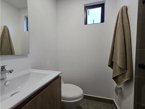 Moderno Apartamento En Envigado Con Vista Y Excelente Ubicación