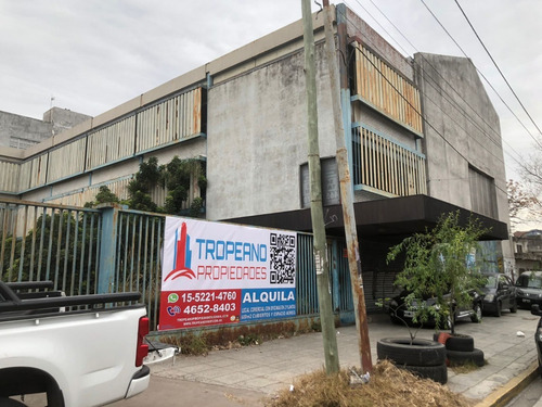 Imagen 2 de 12 de Excelente Local Comercial En Alquiler, La Tablada