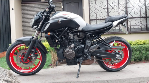 Yamaha Mt 09 Impecable Remato 8 Mil Kms