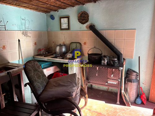 8 Hectáreas Con Casa Y Galpón