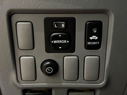 Toyota Hilux CD SRV D4-D 4x4 3.0 TDI Diesel Aut