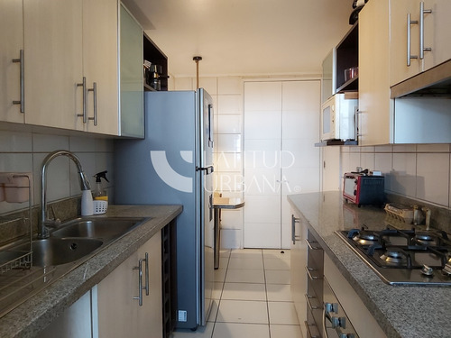 Amplio 4 Dorm., 1 Estac. Y 1 Bod. Cerca Plaza Ñuñoa